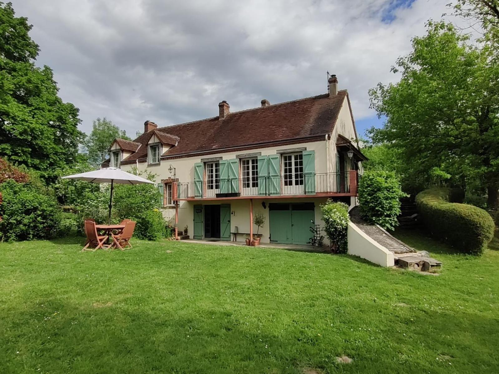 Chambres D'Hotes / B&B Chez Mon Reve Eguzon-Chantome Exteriér fotografie
