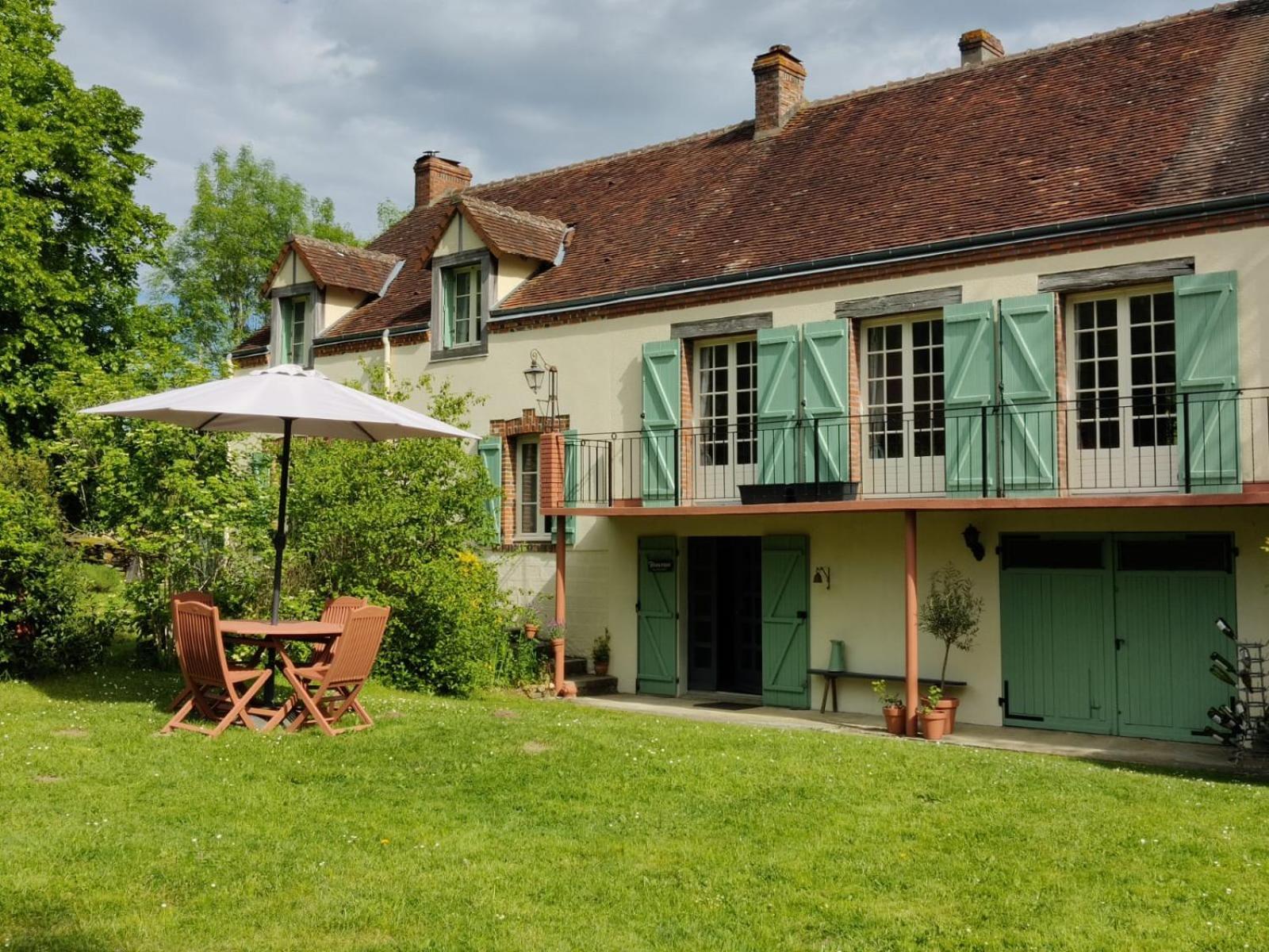 Chambres D'Hotes / B&B Chez Mon Reve Eguzon-Chantome Exteriér fotografie