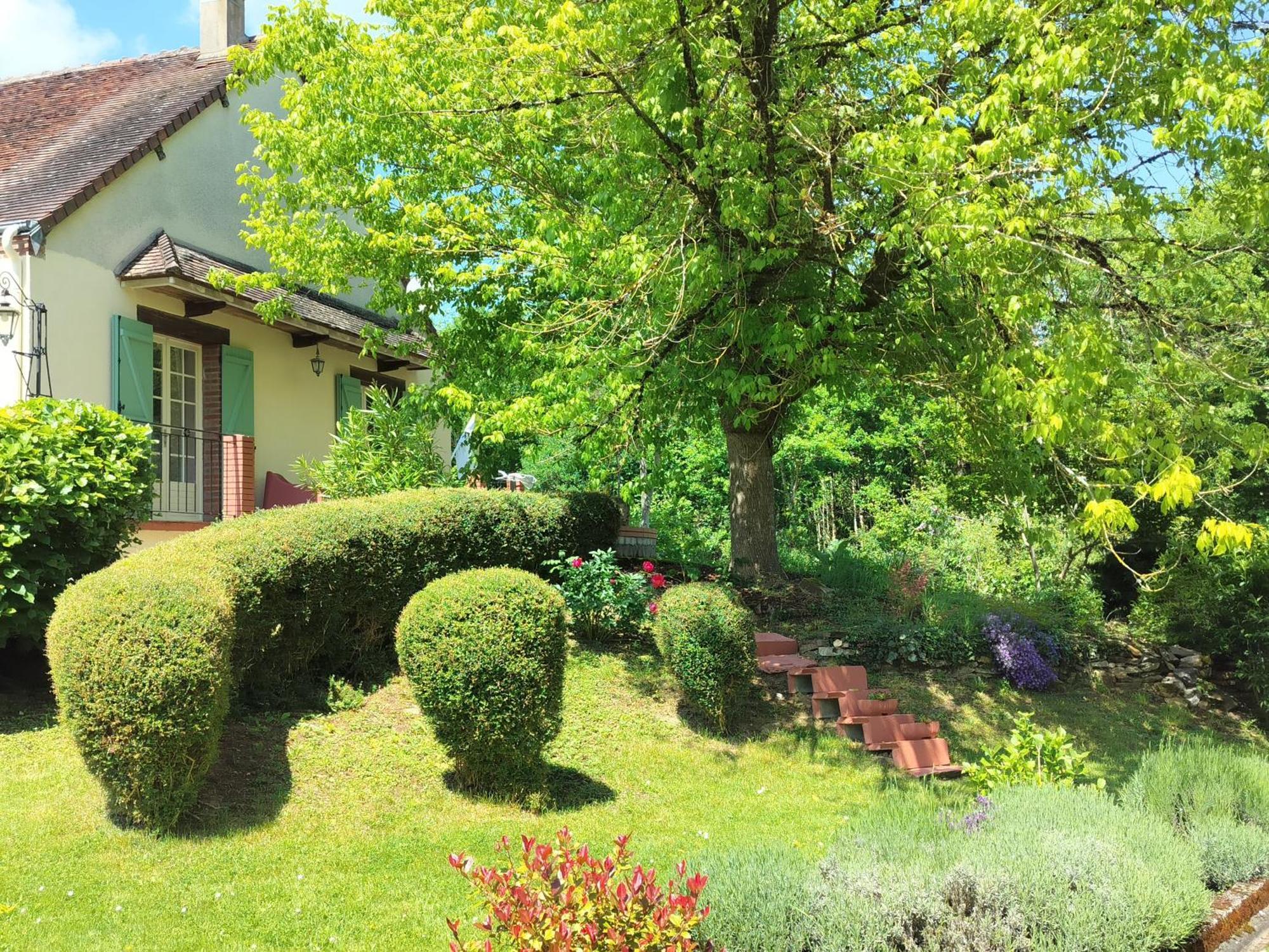 Chambres D'Hotes / B&B Chez Mon Reve Eguzon-Chantome Exteriér fotografie